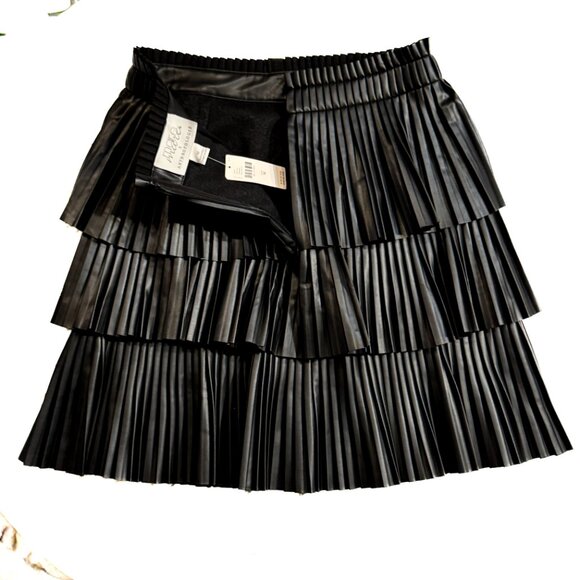 NWT Anthropologie x Mare Mare Tiered Faux Leather Mini Skirt Black Women Size M - Picture 4 of 6